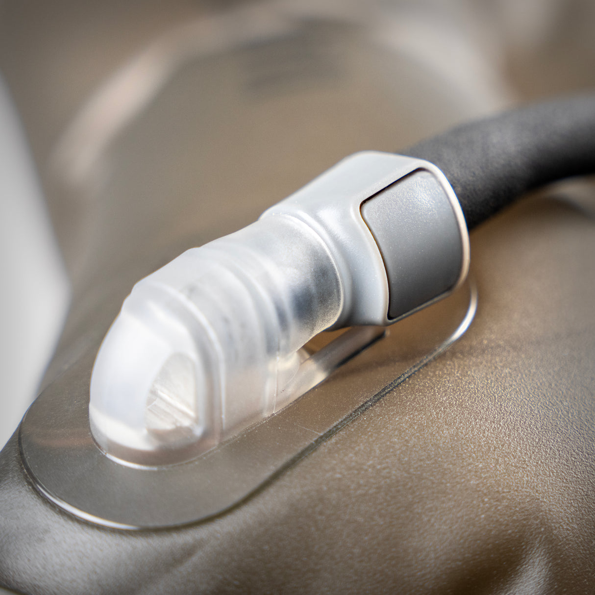 3.1L OHY Diagonal Port Reservoir, Hydrapak